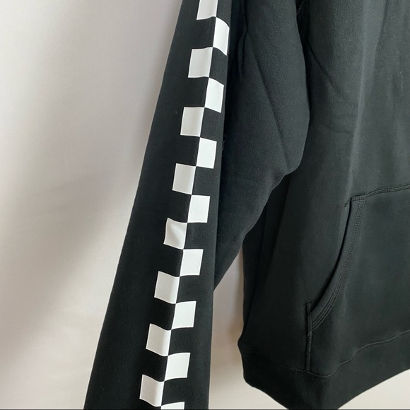 Vans Black Standard Versa Sweatshirt Hoodie With Checker Detail On 1 sleeve Sz M - Picture 2 of 8
